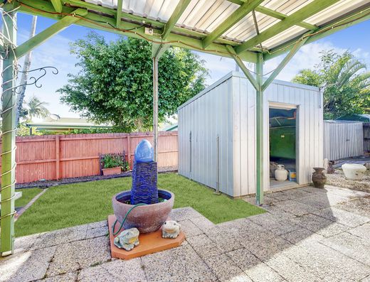 Spacious 690m² allotment in a quiet, family-friendly cul-de-sac image 18