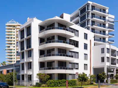 303 / 1-3 Aqua Street, Southport
