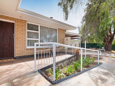 23 Coops Avenue, Thornlie