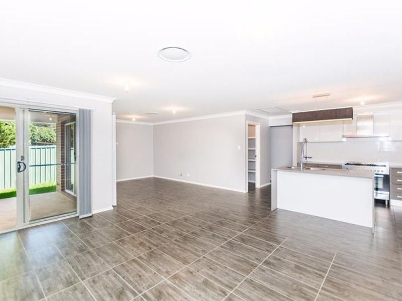 2C Chapman St, Tahmoor