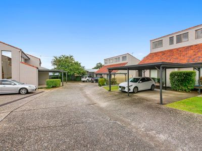 2 / 22 Beverley Avenue, Rochedale South