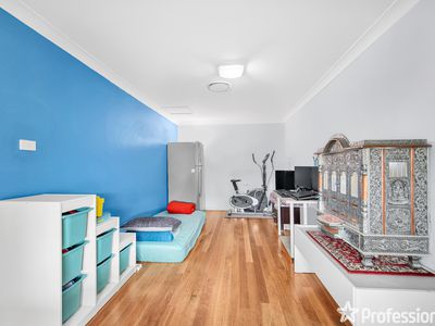 11 Zambesi Road, Seven Hills
