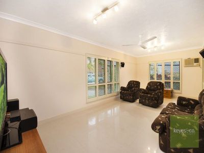 8 Westminster Mews, Douglas