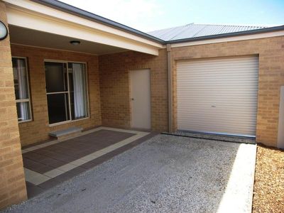 4 Sovereign Gardens, Kangaroo Flat