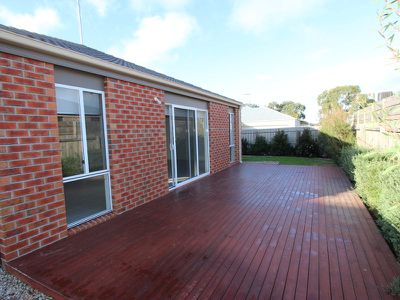 12 Coastal Drive, Armstrong Creek