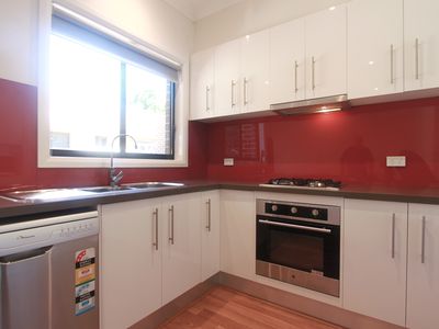 38 Woodside Avenue, Clayton