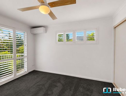 Townhouse in the heart of Coolum Beach image 7 Townhouse in the heart of Coolum Beach image 7