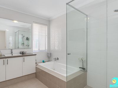 175 Lagoon Drive, Yanchep