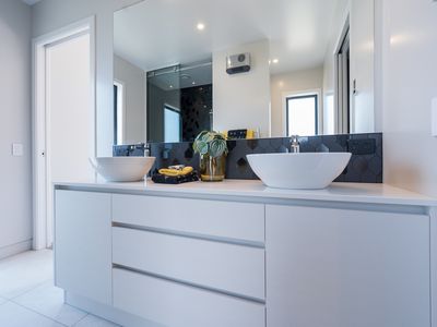 16 Ledger Road, Atawhai