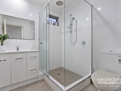 1 / 150 Ravenswood Drive, Nollamara