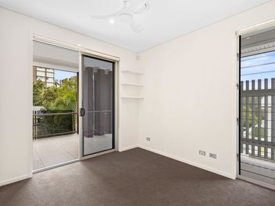 6 / 10 Grimes St, Auchenflower