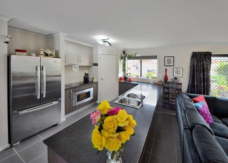 4 Neptune Avenue North, Portland