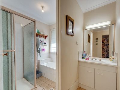 80 Federation Drive, Hillcrest