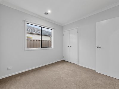 34 Tomatina Way, Berwick