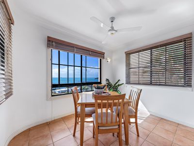 12 / 12 Golden Orchid Drive, Airlie Beach