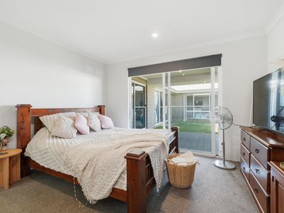 12 Pavarotti Vista, Hammond Park