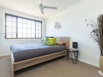 50 LAKEVIEW CRESCENT, Forster