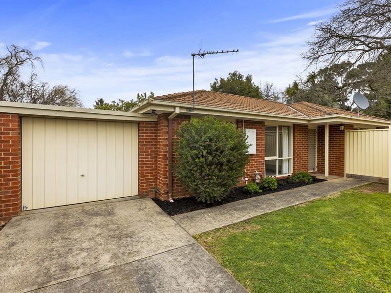 3 / 11 The Avenue, Ferntree Gully