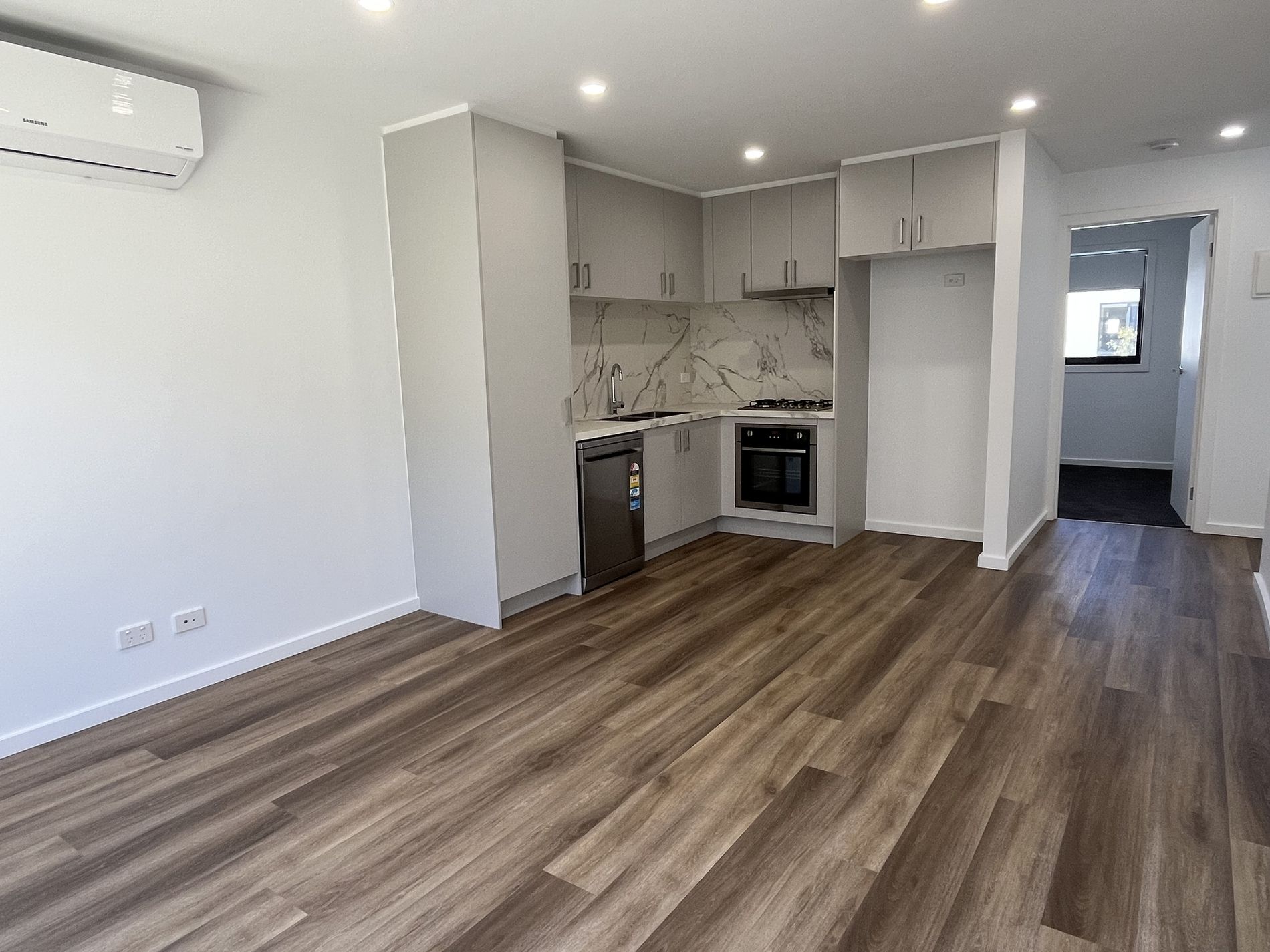 14 / 15 Thomas Street, Laverton