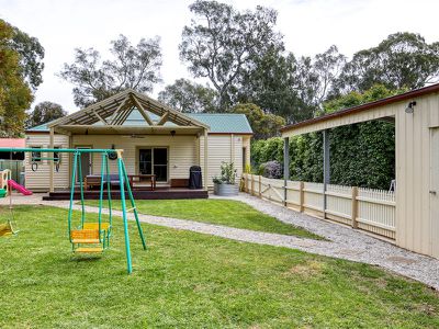 17 Livingstone St, Avenel