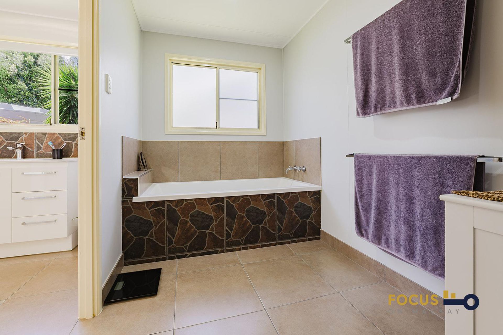 56 Lawrie Road, Sarina Range