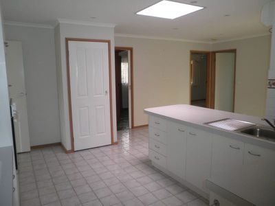 27 Mulholland Crescent, Grovedale