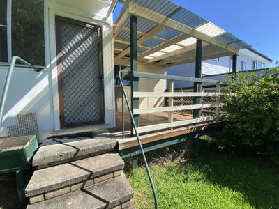 43 Lake Road, Balcolyn