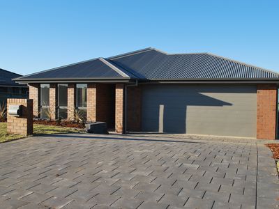 17 Eddy Court, Dubbo