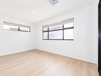 26 Venus Way, Hillarys