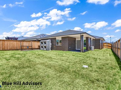 37 Annaliese Street, Chisholm