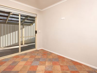 2 / 24 EDINBURGH CIRCUIT, Wodonga
