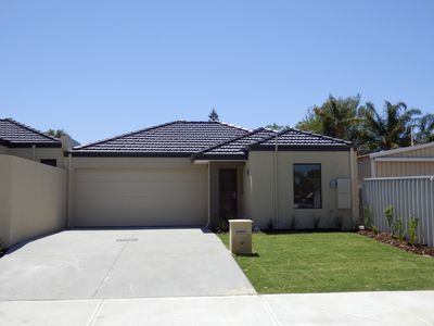 4 Dewar Place, Balga
