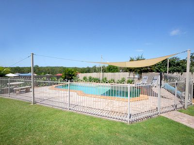 10 Harrison Grove, Deebing Heights
