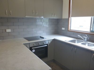 1 / 5 Raglan Street, Newtown