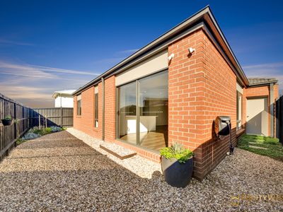 3 Tara Crescent, Wyndham Vale