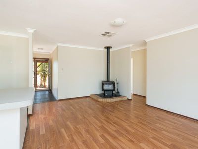 6 Reed Court, Hannans