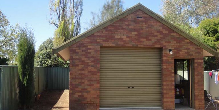 6 Lily Street, Violet Town
