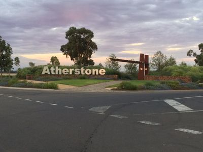 22 Jade Crescent, Melton South