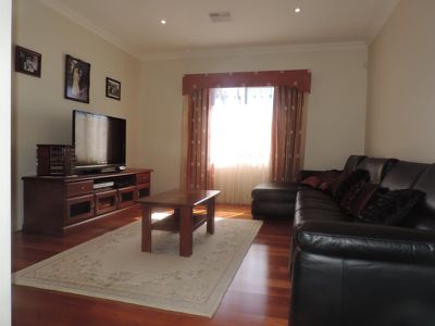 65 Amberley Way, Pearsall