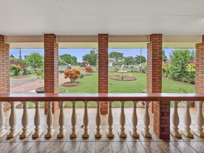 13 Golf Links Road, Atherton