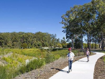 1 / 39 Haslewood Crescent, Meridan Plains