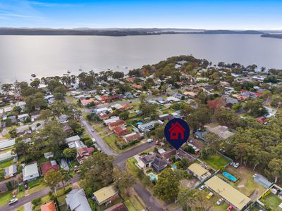 52 Lake Road, Balcolyn