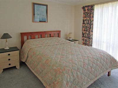 8 Bushland Avenue, Mollymook