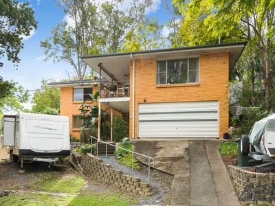 7 Kenhaven Street, Kenmore