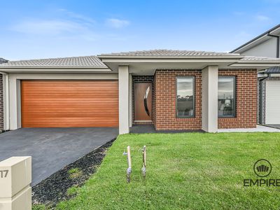17 Orleana Way, Clyde North