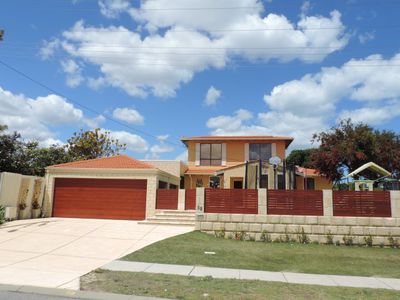 58 Banks, Hillarys