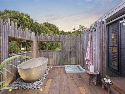 12 Warri Way, Currumbin Valley