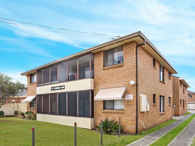 7 / 9-11 Peterborough Avenue, Lake Illawarra