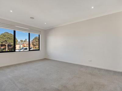 108 Oakbank Blvd, Whittlesea