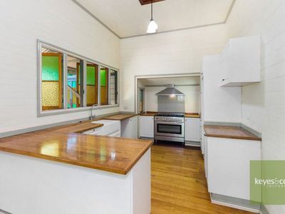 4 Mary Street, West End